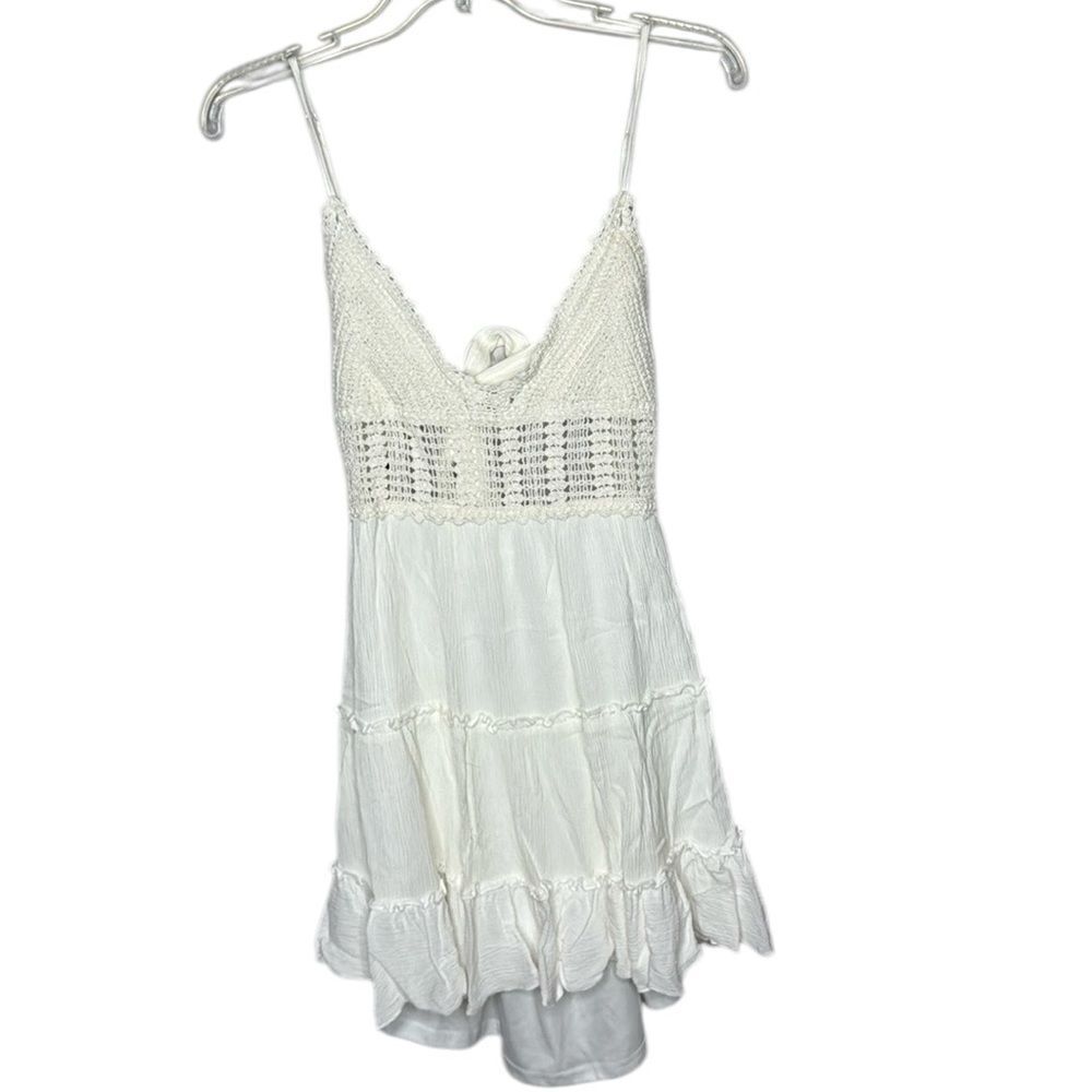 Forever 21 Off White Crochet Ruffle Mini Dress. Size Small